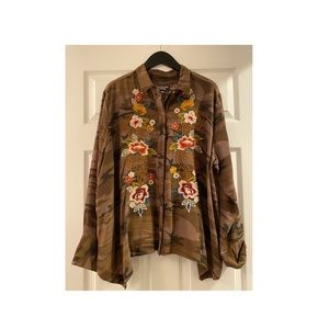 Johnny Was Camo long sleeve shirt